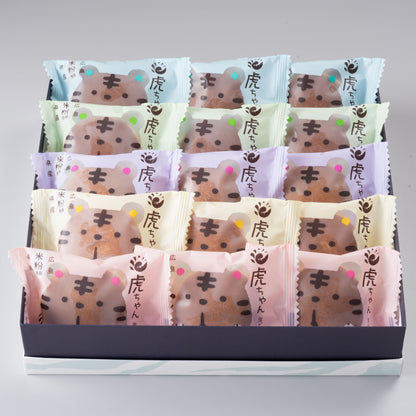 〈産直〉虎屋本舗 洋風生どら焼き 虎ちゃん15個入
